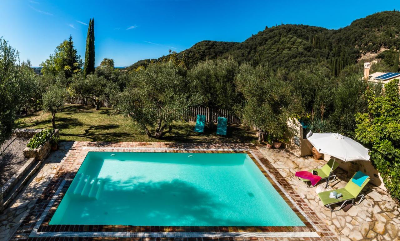 Mastrogiannis Dafne Villa